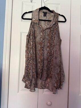 VENUS cold shoulder Snake-Print Blouse in Brown and Cream